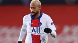 Neymar entrou para o "time do ano" da UEFA