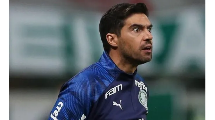 Jornalista palmeirense comenta pontos fracos da equipe de Abel Ferreira e vira alvo da torcida do Palmeiras