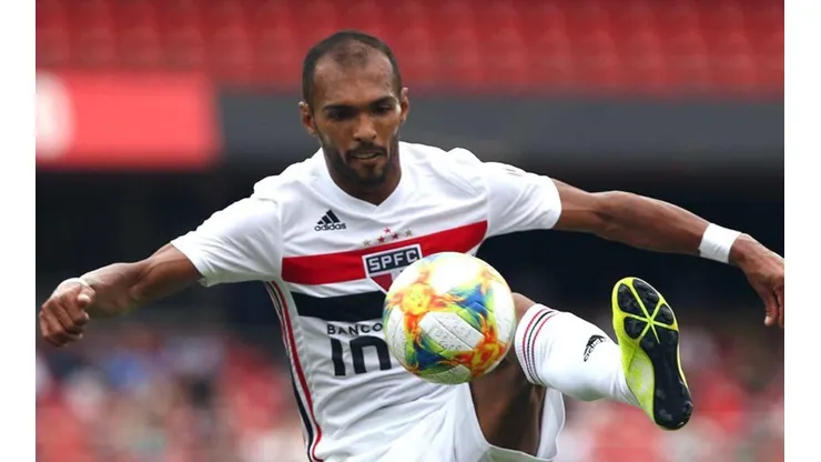Jogador se revoltou com a derrota sofrida - Foto: Reprodução/Twitter/SPFC.