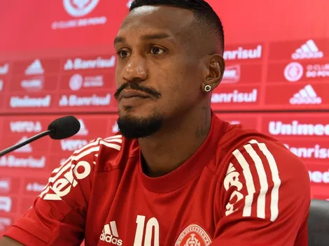 Barcellos "bate no peito" e atualiza possível saída de Edenilson do Inter