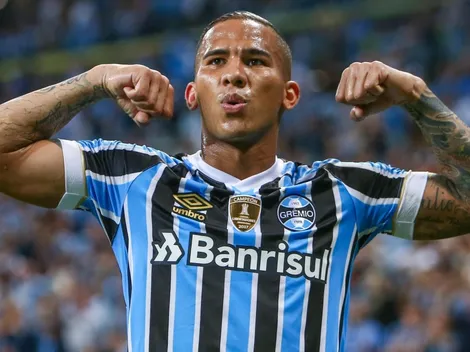 Jael rescinde no Japão e cava vaga no Grêmio de Renato: "Torcida já me mandou mensagens"