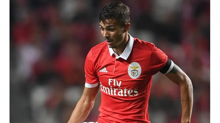 Diogo Gonçalves é um dos jogadores que testaram positivo para covid-19