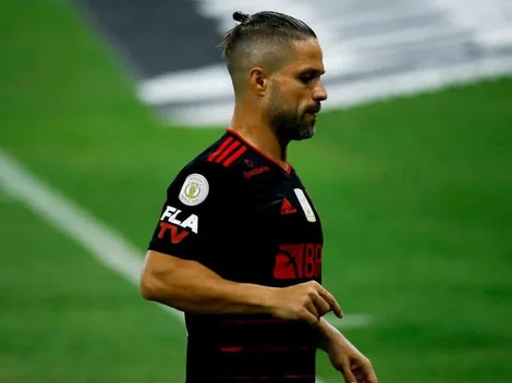 Diego, do Flamengo, pede que ajudem o Amazonas e diz que doará cilindros de oxigênio