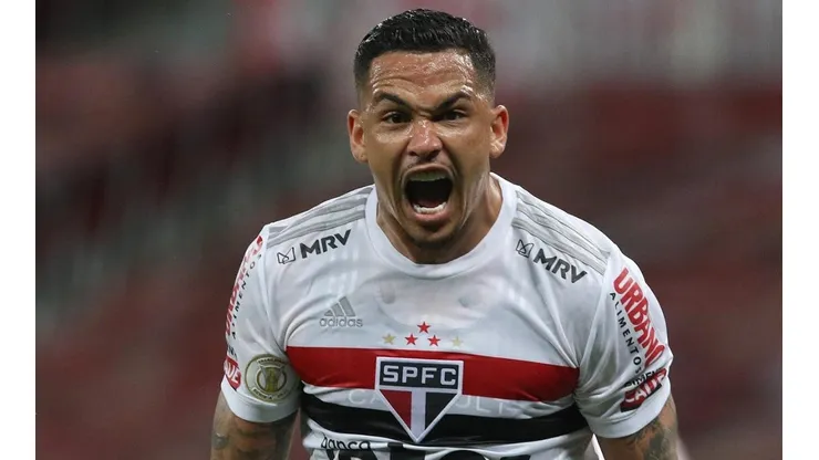 Luciano vem sendo desfalque nas últimas partidas - Foto: Rubens Chiri/SPFC.
