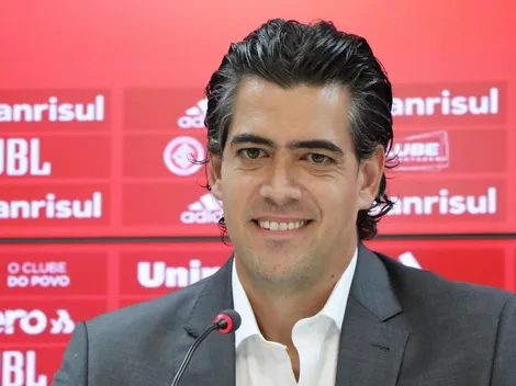 Zagueiro recebe sondagens dos EUA e Bracks deve encaminhar saída