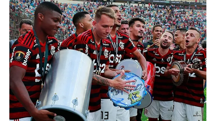 Atacante do Flamengo assinou com clube japonês e não atua mais pelo Rubro-Negro