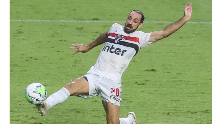 Juanfran pode ser desfalque. Getty Images
