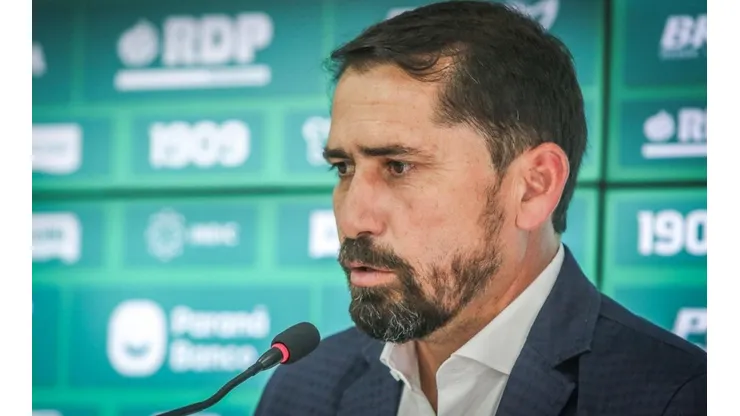 Gustavo Morínigo deve ter reforço de volante. Foto: Coritiba/Divulgação