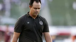 Dado ter o reforço do meia. Foto: Felipe Oliveira/Divulgação/EC Bahia