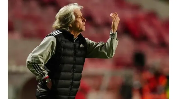 Jorge Jesus critica ex-Corinthians em jogo do Benfica