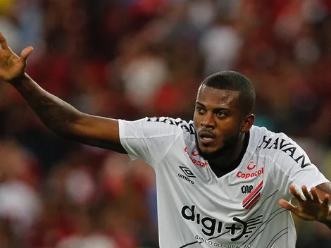 Cirino responde torcedores sobre volta ao Athletico