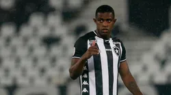 Marcelo Benevenuto apronta mais uma vez e revolta torcida botafoguense