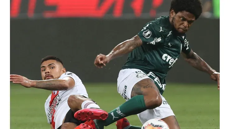 Luiz Adriano teve atuação apagada - Foto: Cesar Greco/SEP.