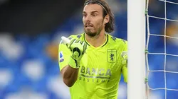 Goleiro do Genoa tem Ferrari destruída por funcionário de lava-rápido enquanto treinava