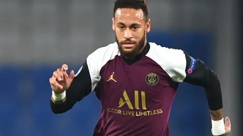 Neymar foi criticado pelo narrador esportivo Nilton César em entrevista ao UOL - (Foto: Getty Images)