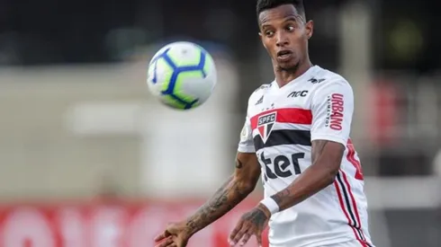 Fernando Diniz coloca ponto final em discussão com Tchê Tchê