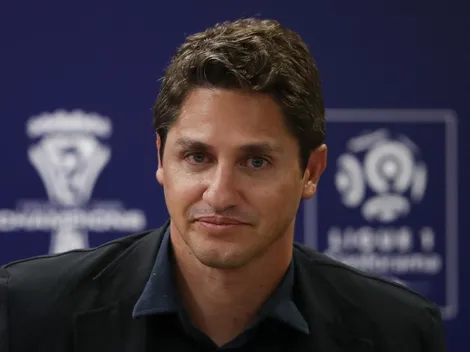 Time fundado por pentacampeão Edmílson inaugura arena