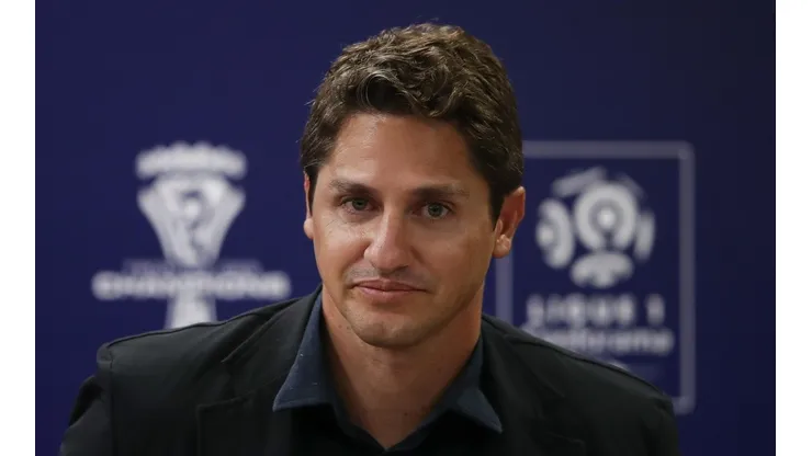 Vitorioso nos gramados, Edmilson agora se arrisca como cartola (Foto: Getty Images)