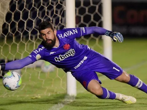 Fernando Miguel aprova desempenho do Vasco contra o Atlético