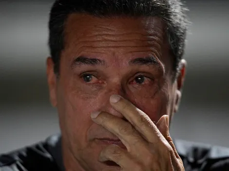 Luxa se surpreende com atletas fora de forma no Vasco, mas cobra: "Eu vou chegar duro neles"