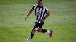 Samuel Xavier encaminha acerto com o Tricolor. Getty Images