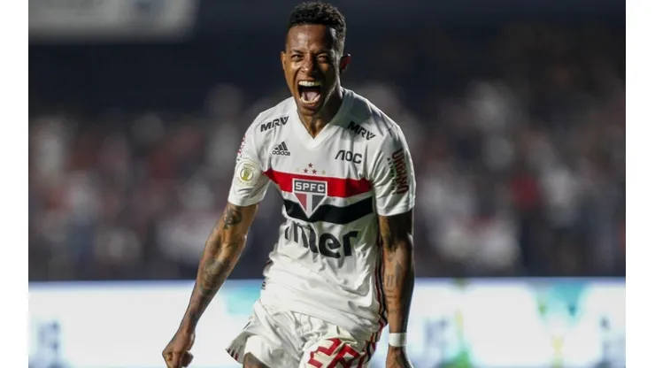 Tchê Tchê teve discussão pesada com treinador — Foto: Getty Images