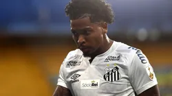Após Conmebol divulgar áudios do VAR na partida Boca Juniors x Santos, torcedores rivais também se revoltaram com lance em Marinho