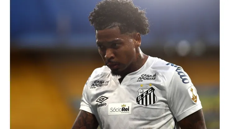 Após Conmebol divulgar áudios do VAR na partida Boca Juniors x Santos, torcedores rivais também se revoltaram com lance em Marinho