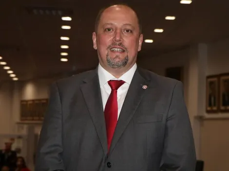 Barcellos age rápido e encaminha chegada de destaque do Flamengo