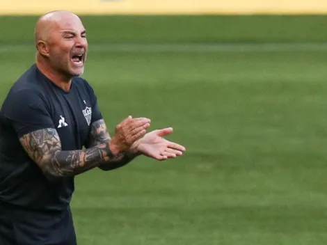 Sampaoli pede e diretoria atende: Galo abre o bolso para manter defensor