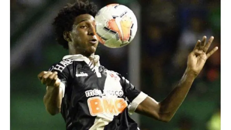 Luxa afirma que irá recuperar o futebol de Talles Magno