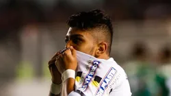 Gabigol comemorando gol pelo Peixão — Foto: Getty Images