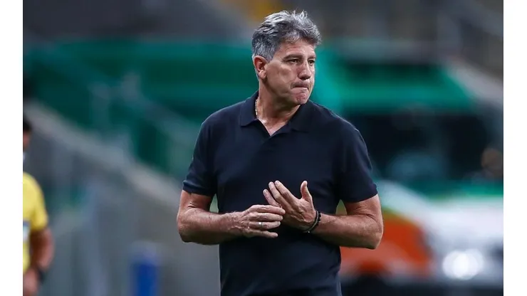 Renato tem várias opções no setor - Foto: Lucas Uebel/Grêmio.