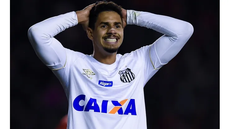 Com provável saída de Lucas Veríssimo, o Santos prepara joia da base para o cargo de 'xerife'