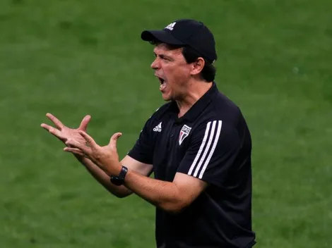 Diniz fica enfurecido com “conivência” da arbitragem pela postura antijogo do Grêmio