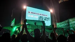 O Senado da Argentina aprovou a interrupção legal da gravidez até a 14ª semana de gestação - (Getty Images)