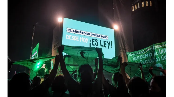 O Senado da Argentina aprovou a interrupção legal da gravidez até a 14ª semana de gestação - (Getty Images)