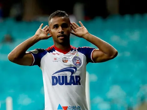 Élber se emociona em sua despedida do Bahia