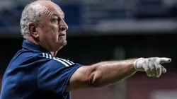 Torcida perde a paciência com Felipão após mais um empate na Série B