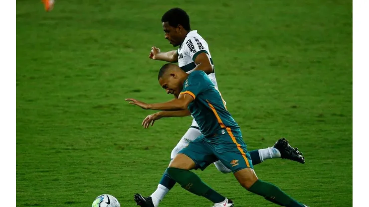 Matheus Sales vira tema no Coxa. Getty Images