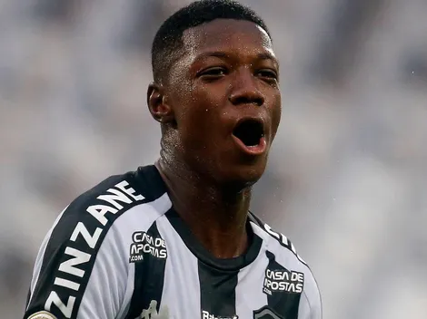 Babi e Benevenuto são 'abordados' por uniformizada do Botafogo em boate no Rio