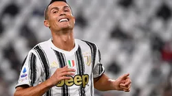 Cristiano Ronaldo foi eleito o melhor jogador do século pelo Globe Soccer Awards