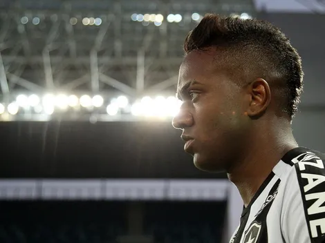 Kelvin vê jogo virar e encaminha futuro no Botafogo