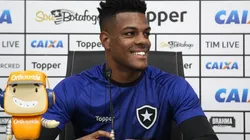 Saulo vai permanecer no Fogão - Foto: Vitor Silva/Botafogo.