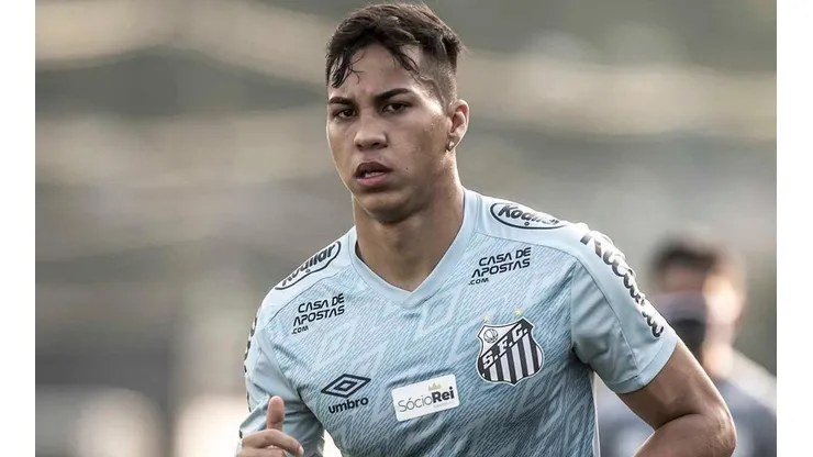 Kaio Jorge revelou bastidores do teste no Tricolor - Foto: Ivan Storti/Santos FC.