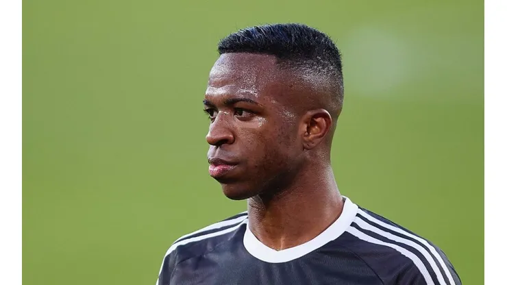 Vinicius foi revelado na base rubro-negra — Foto: Getty Images
