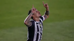 Vina vem jogando muita bola — Foto: Getty Images