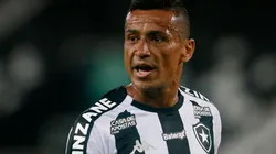 Cícero deve renovar com o Glorioso. Vitor Silva/Botafogo