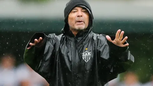 Presidente quer manter o argentino no cargo - Foto: Bruno Cantini/CAM.