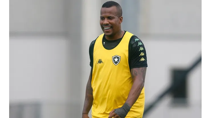Guilherme Santos deve renovar. Vitor Silva/Botafogo